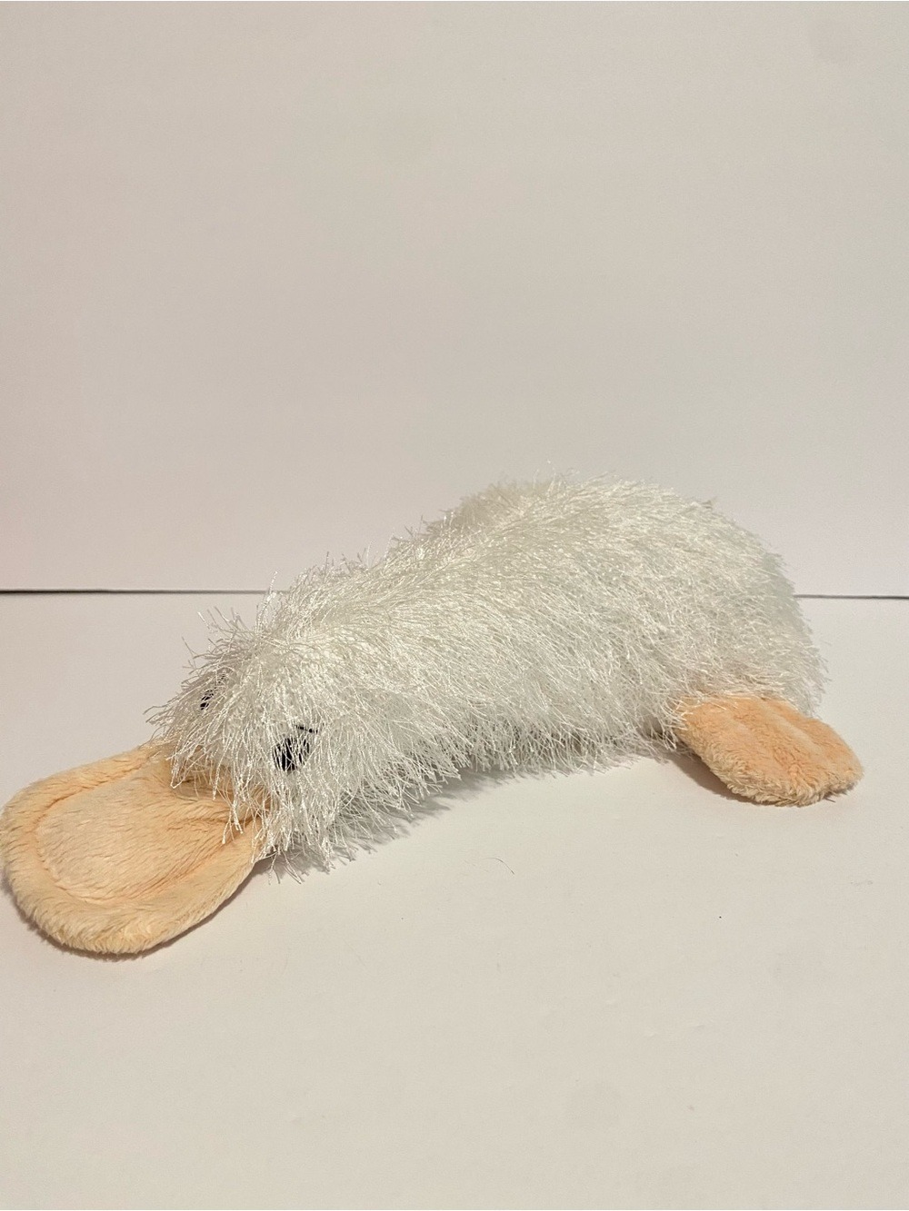 Ganz Googles Plush Platypus 10” Stuffed Animal Webkinz Toy White Fuzzy Spiky Toy